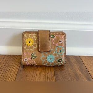Small Brown Authentic Vintage Leather Fossil Wallet With Embroidered Flowers